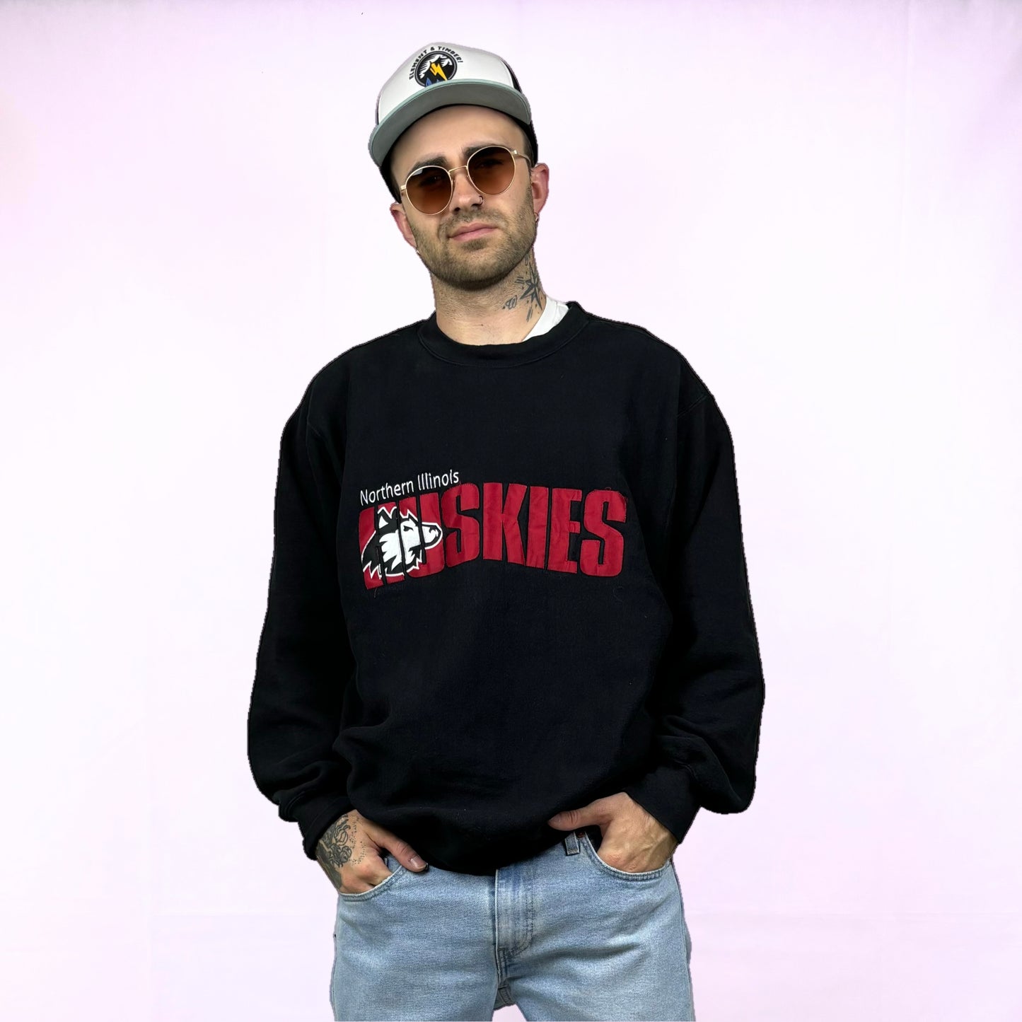 MV Sport Huskies Sweater