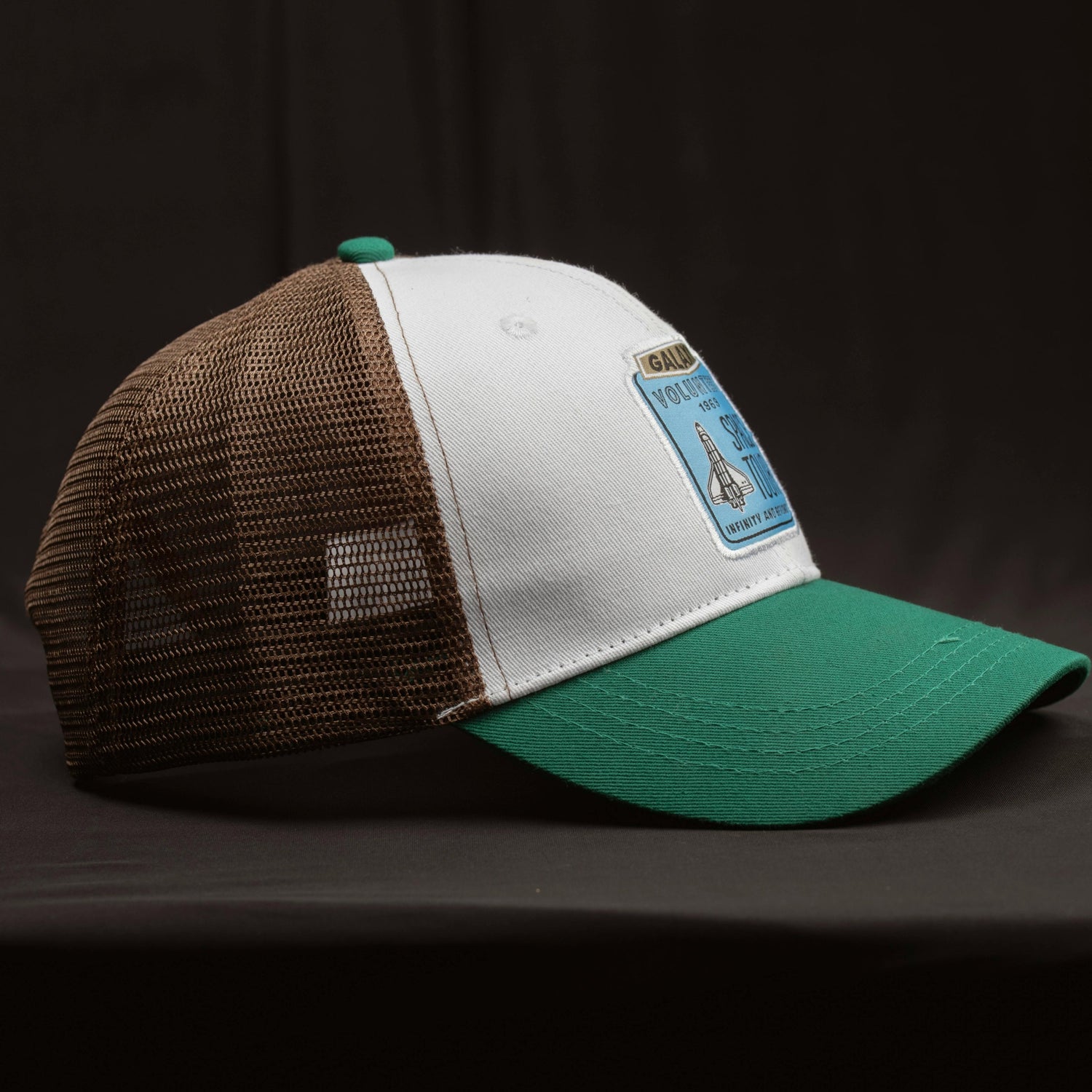 Caps